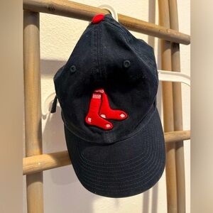 Boston Red Sox Kids Youth Navy Baseball Hat Adjustable strap closure